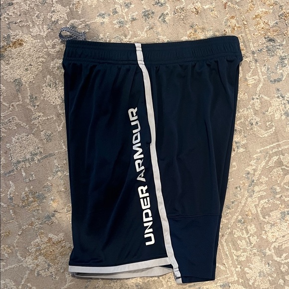 Under Armour kids Navy and Gray Athletic Shorts - Picture 3 of 4